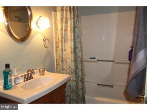 412 Clements Bridge Road Barrington, NJ 08007 - Photo 15 of 22 Unit 1