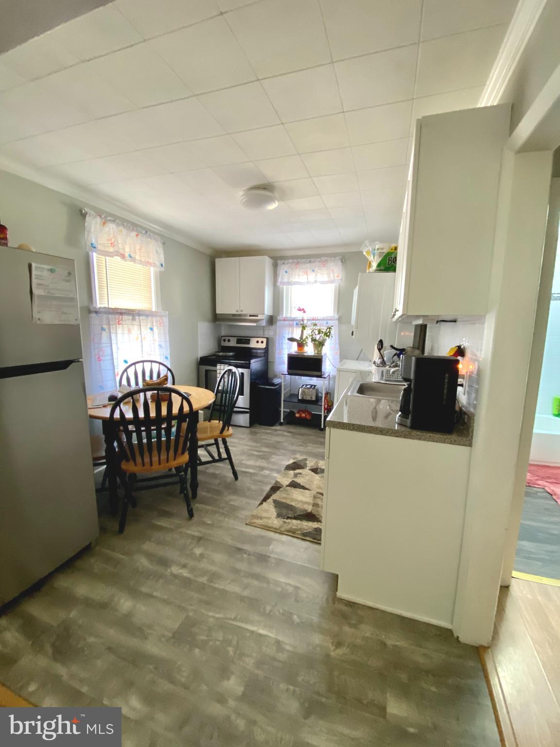 412 Clements Bridge Road Barrington, NJ 08007 - Photo 4 of 22