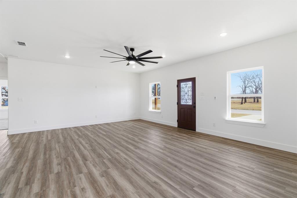 709 Harris Street Cisco, TX 76437 - Photo 11 of 31