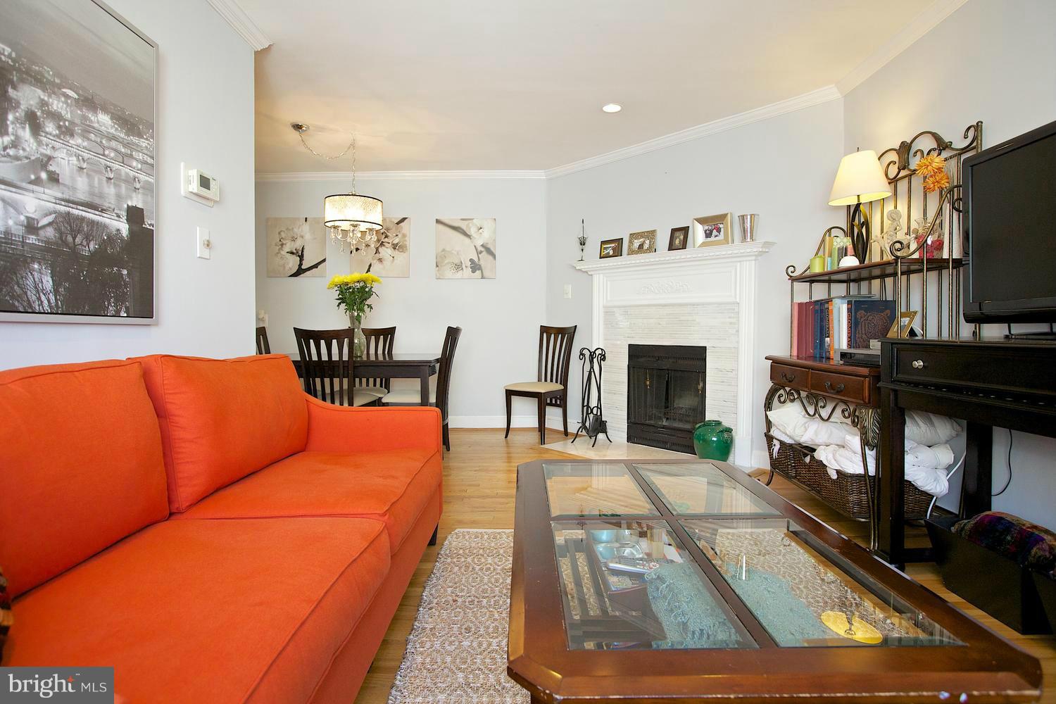 3819 Davis Place Northwest, Unit 5 Washington, DC 20007 - Photo 3 of 29 Living Room