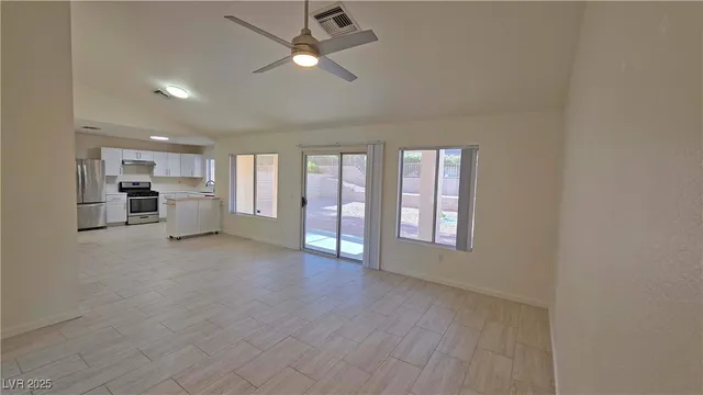 $1,950 | 2621 Tumble Brook Drive, Las Vegas, NV 89134