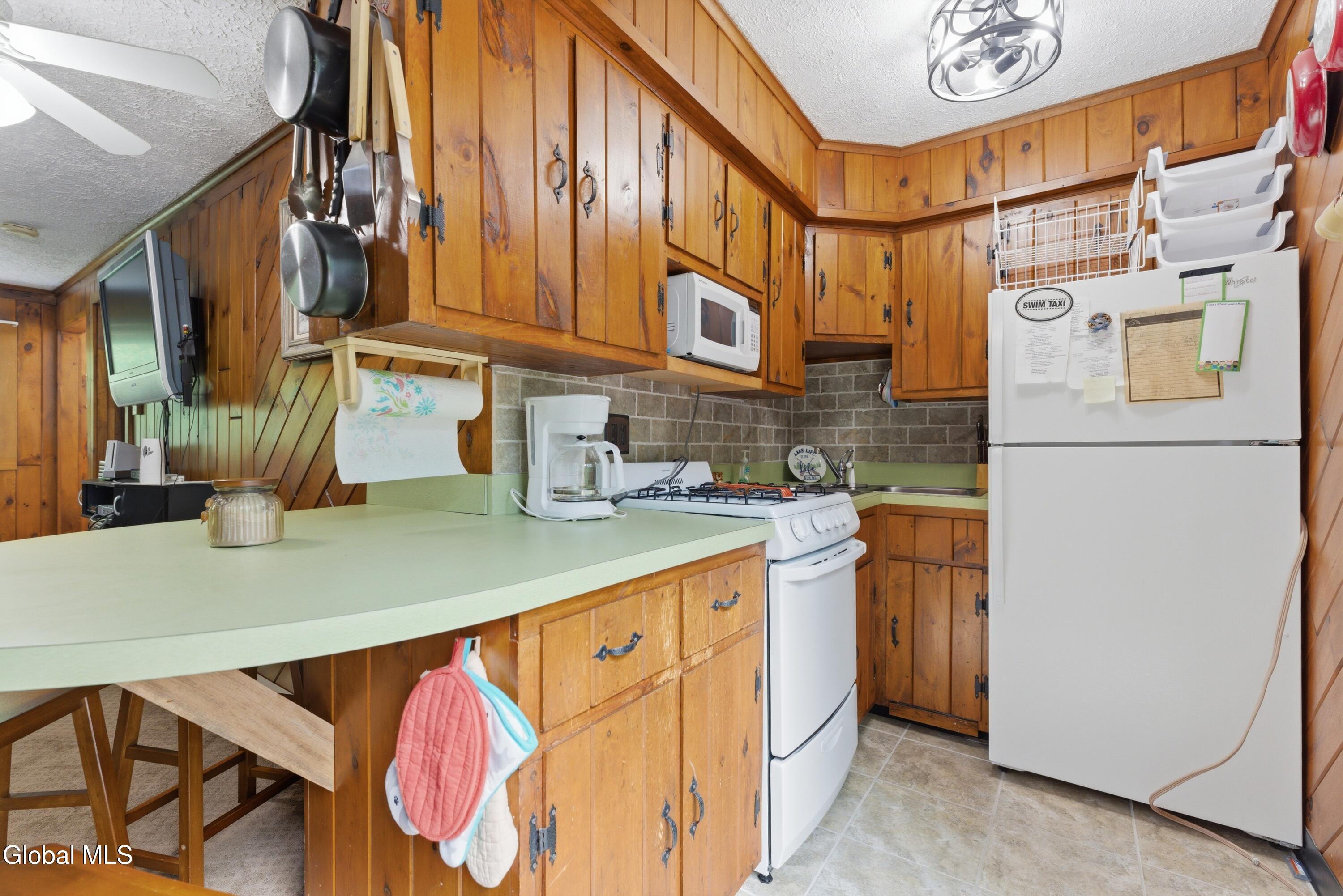 516 Coolidge Hill Road Bolton, NY 12824 - Photo 11 of 24 DOD04265