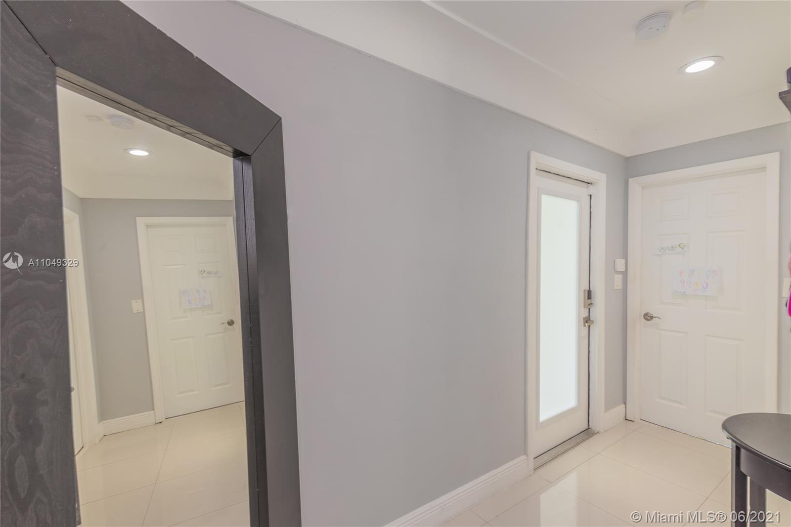 2417 Raleigh Street Hollywood, FL 33020 - Photo 17 of 77 Gallery Image 17