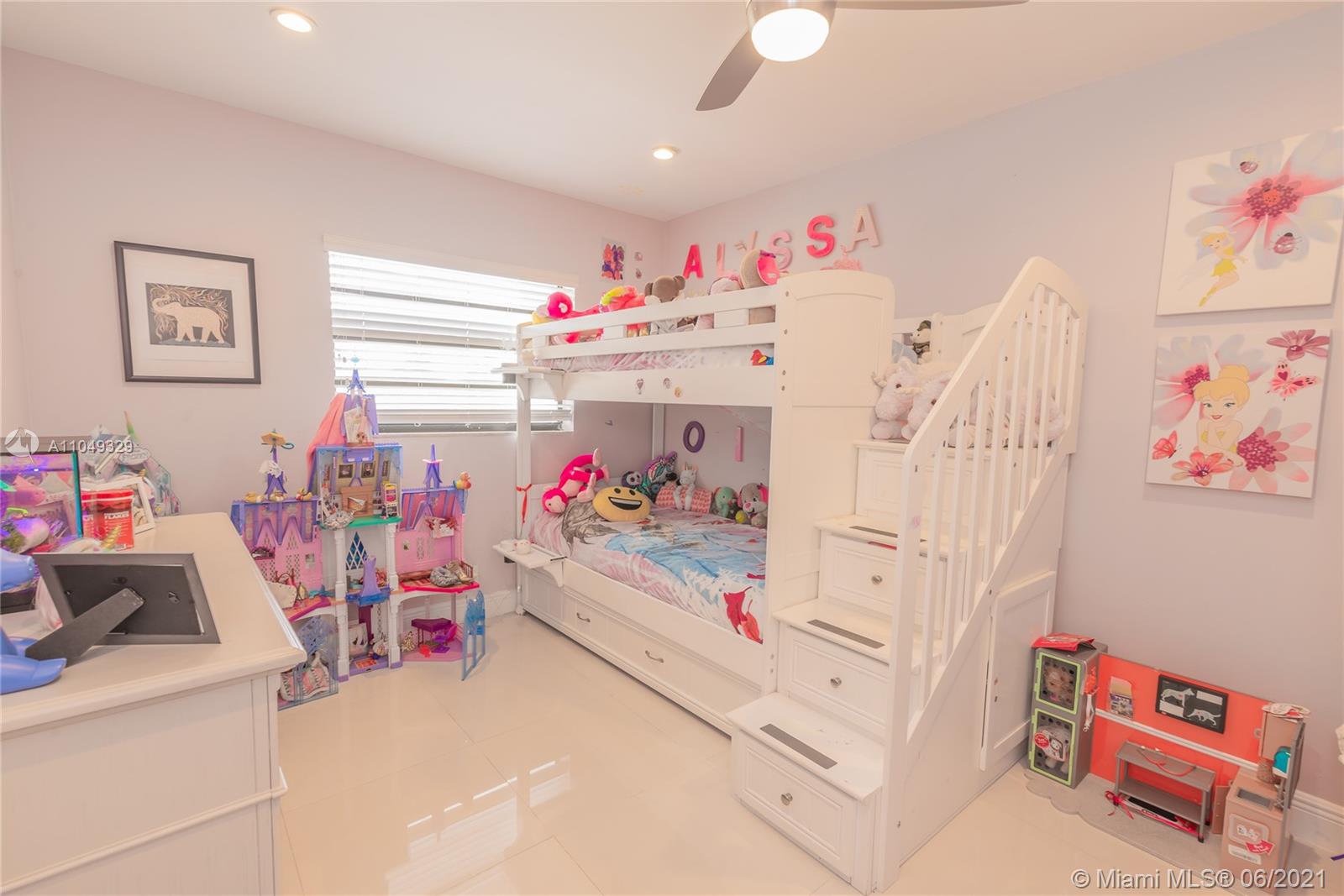 2417 Raleigh Street Hollywood, FL 33020 - Photo 27 of 77 Gallery Image 27