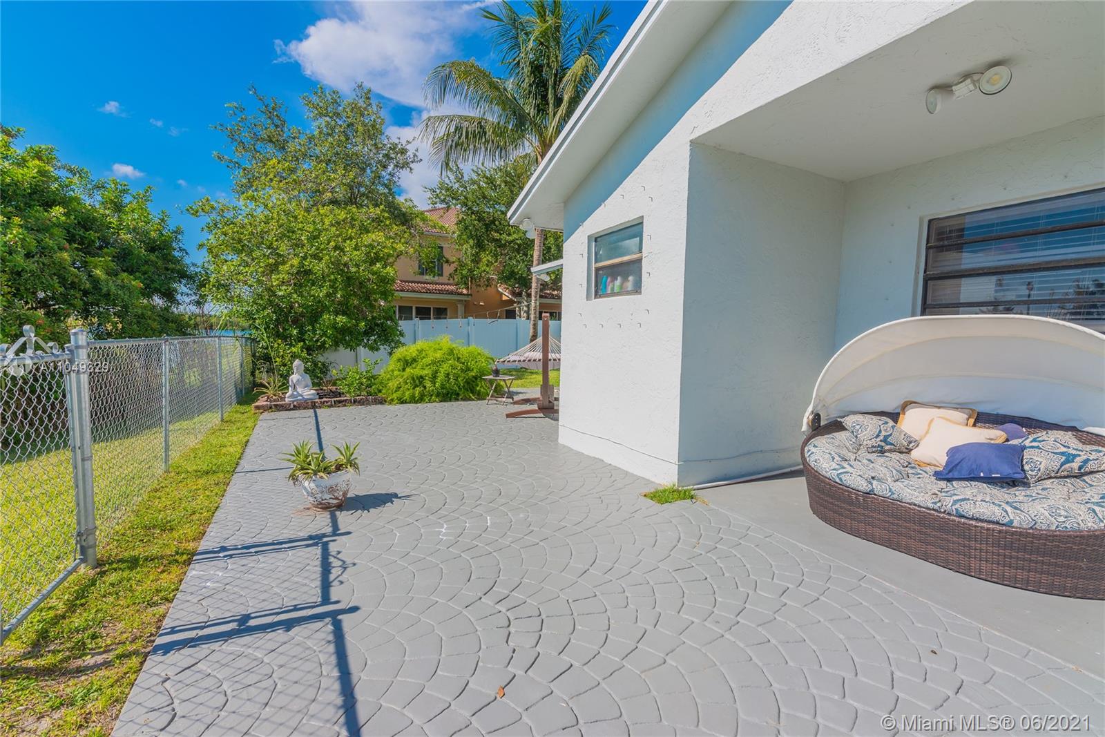 2417 Raleigh Street Hollywood, FL 33020 - Photo 58 of 77 Gallery Image 58