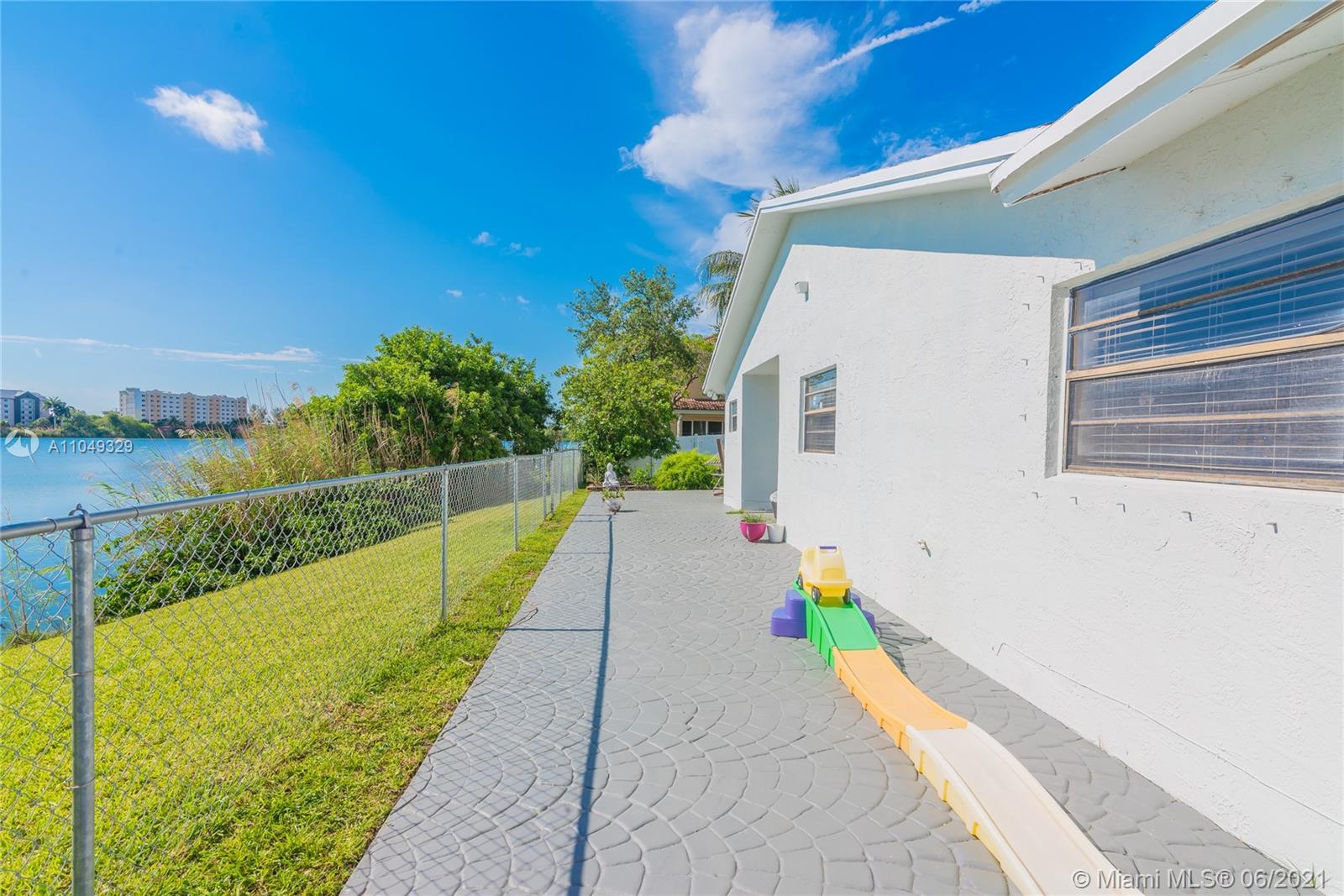 2417 Raleigh Street Hollywood, FL 33020 - Photo 63 of 77 Gallery Image 63