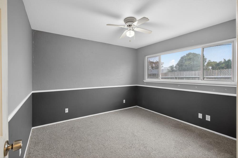 7213 Coronet Court Citrus Heights, CA 95621 - Photo 29 of 52 an empty room with a window