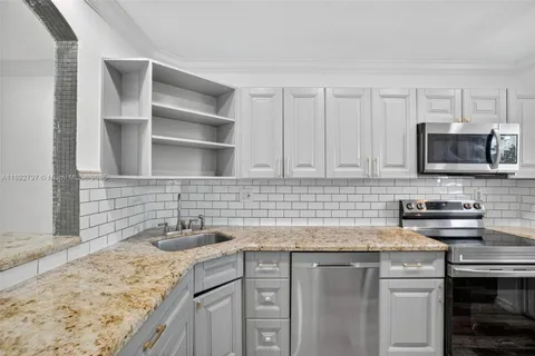 $290,000 | 900 Southwest 12th Street, Unit 305, Fort Lauderdale, FL 33315