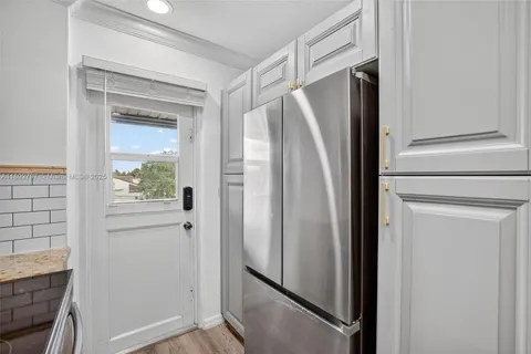 $290,000 | 900 Southwest 12th Street, Unit 305, Fort Lauderdale, FL 33315