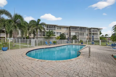 $290,000 | 900 Southwest 12th Street, Unit 305, Fort Lauderdale, FL 33315