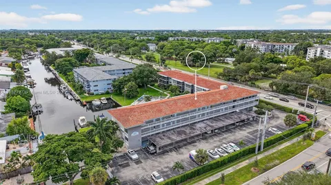 $290,000 | 900 Southwest 12th Street, Unit 305, Fort Lauderdale, FL 33315