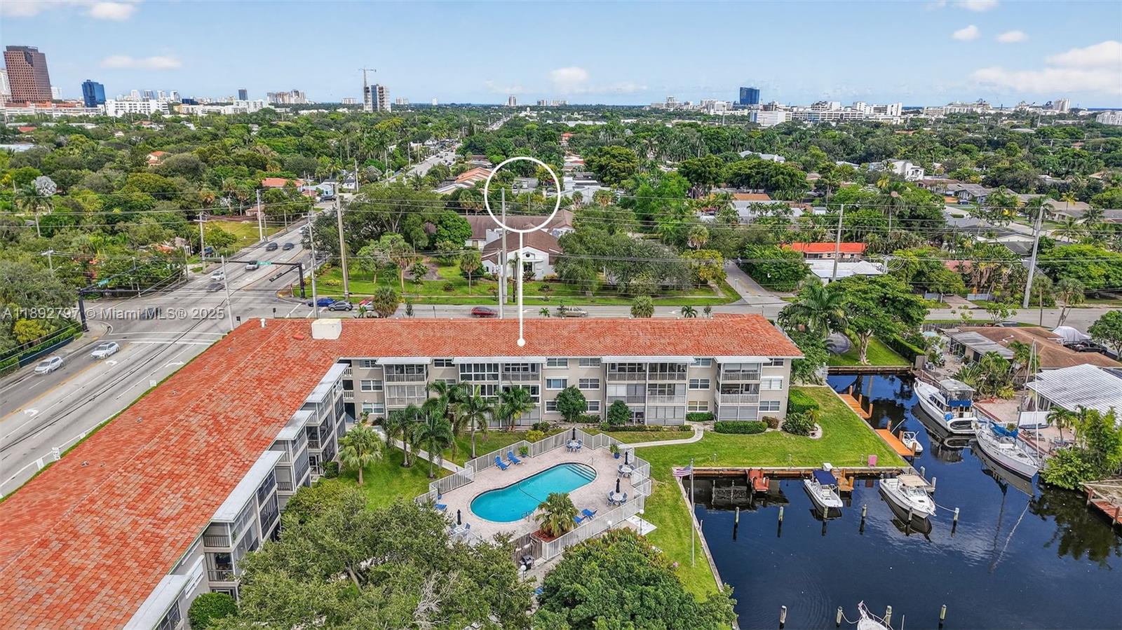 900 Southwest 12th Street, Unit 305 Fort Lauderdale, FL 33315 - Photo 59 of 72 View straight to the Port and Convention Center on the right - minutes from Airport as well