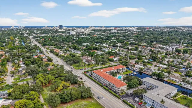 $275,000 | 900 Southwest 12th Street, Unit 305, Fort Lauderdale, FL 33315