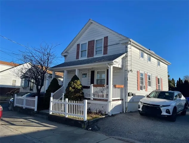 $1,900 | 78 Memorial Drive, Unit 2, Pawtucket, RI 02860