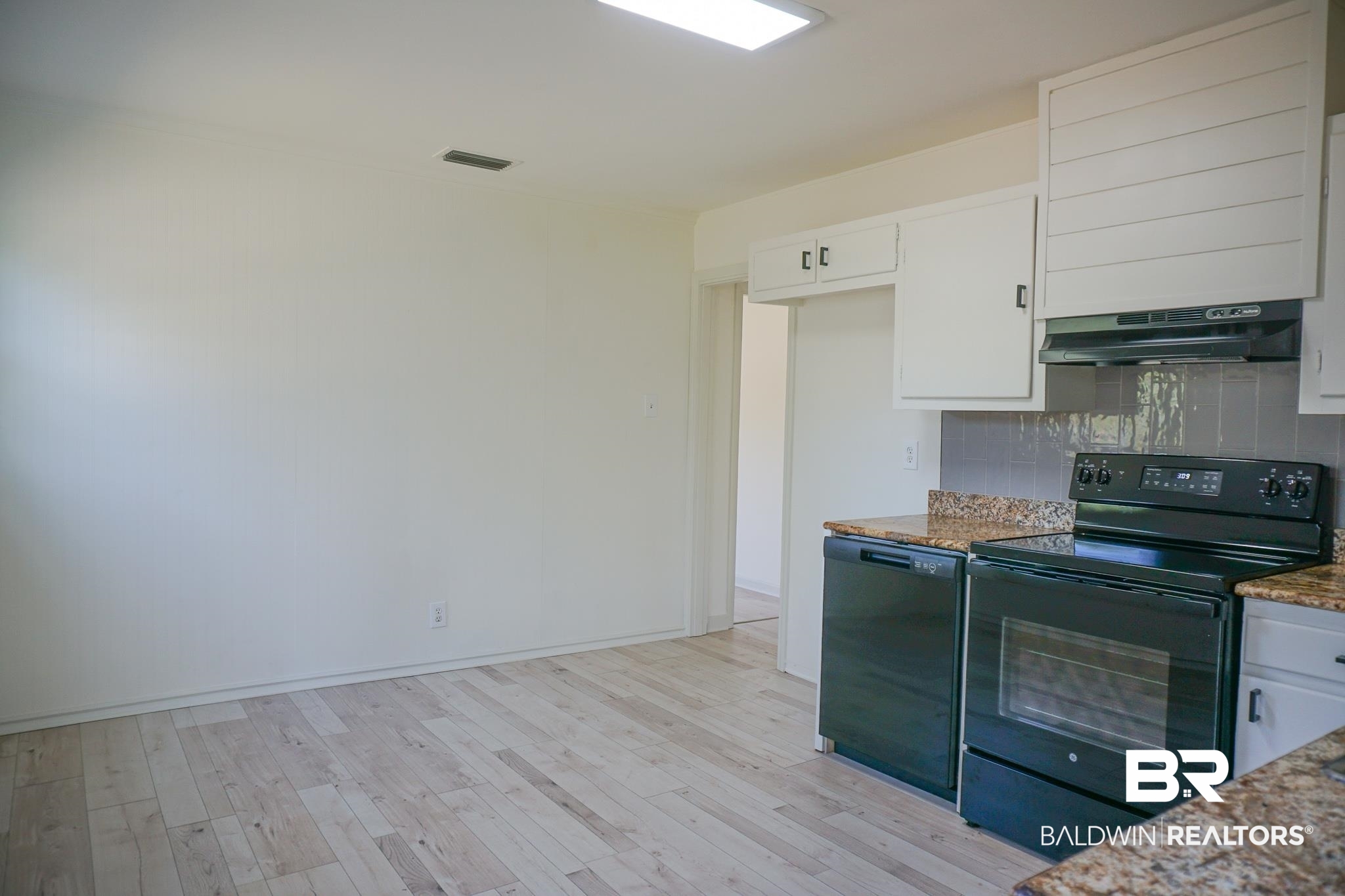 5200 Freeway Drive Mobile, AL 36619 - Photo 9 of 15