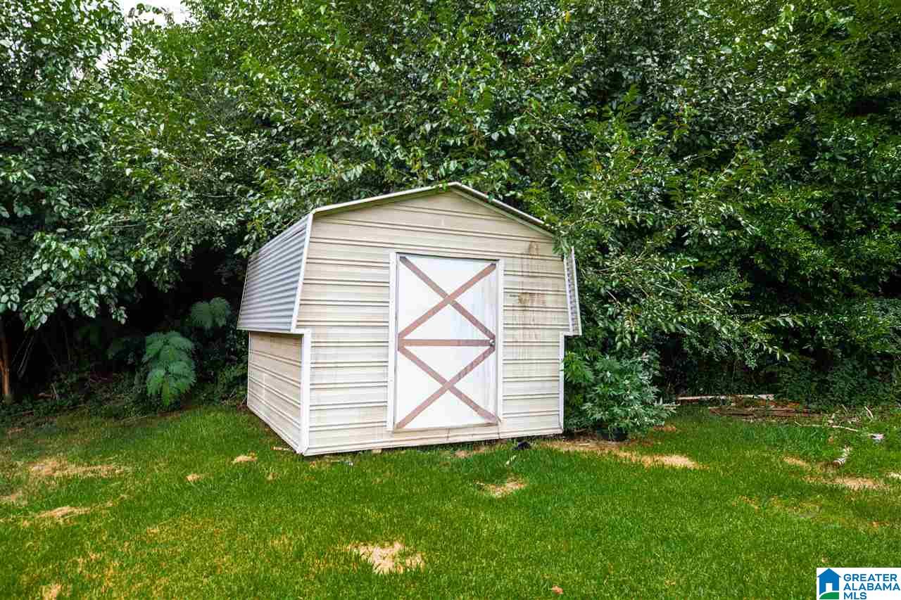 601 Elm Street Southwest Bessemer, AL 35022 - Photo 16 of 26