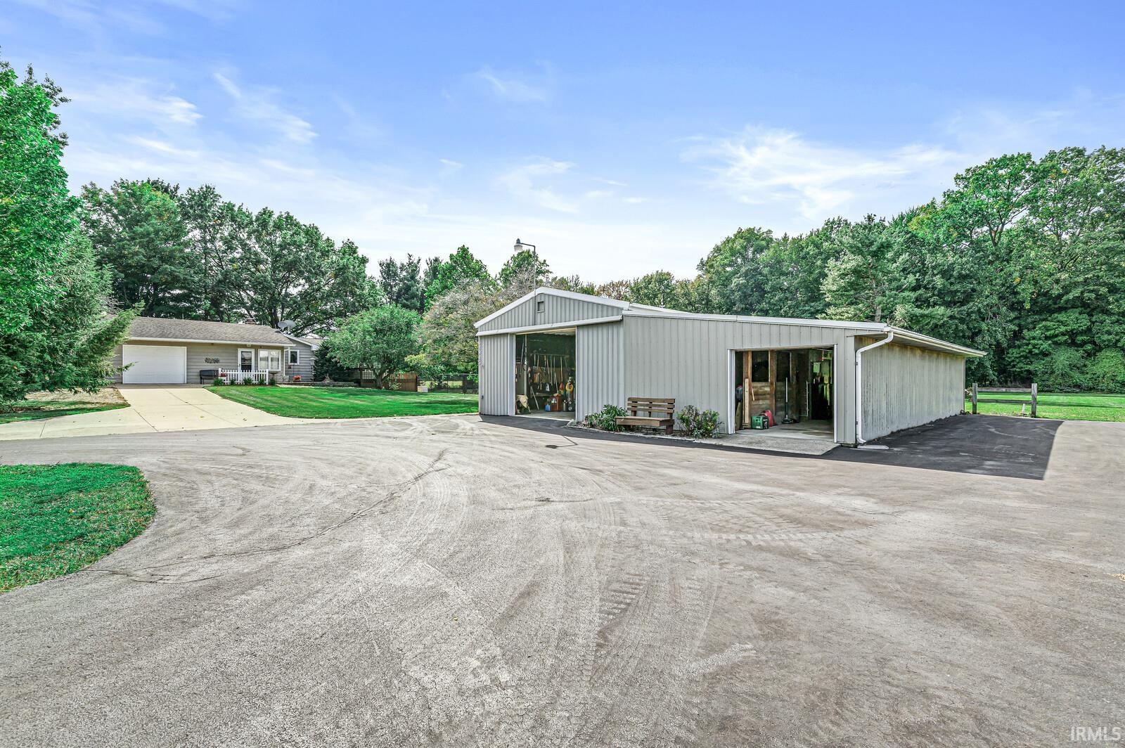 62945 Beech Road Mishawaka, IN 46544 - Photo 7 of 31