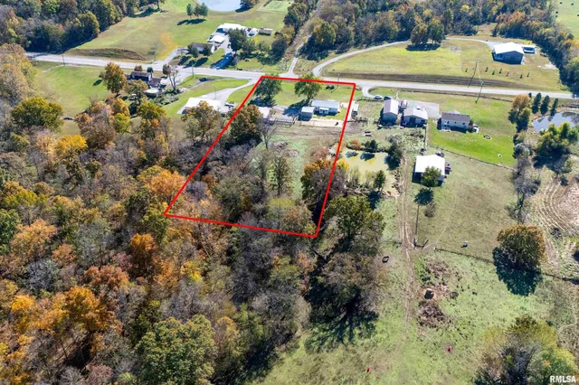 $194,000 | 2080 Highway 166, Creal Springs, IL 62922