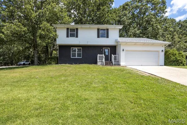 $260,000 | 500 Stone Ridge Drive, Waynesville, MO 65583