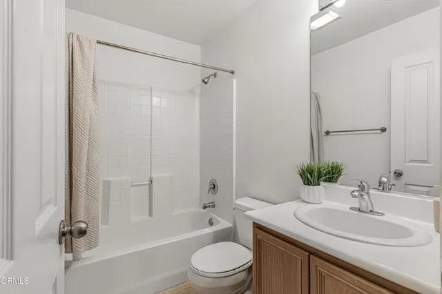 $739,900 | 2916 Esperanza Way, Unit F, Simi Valley, CA 93063