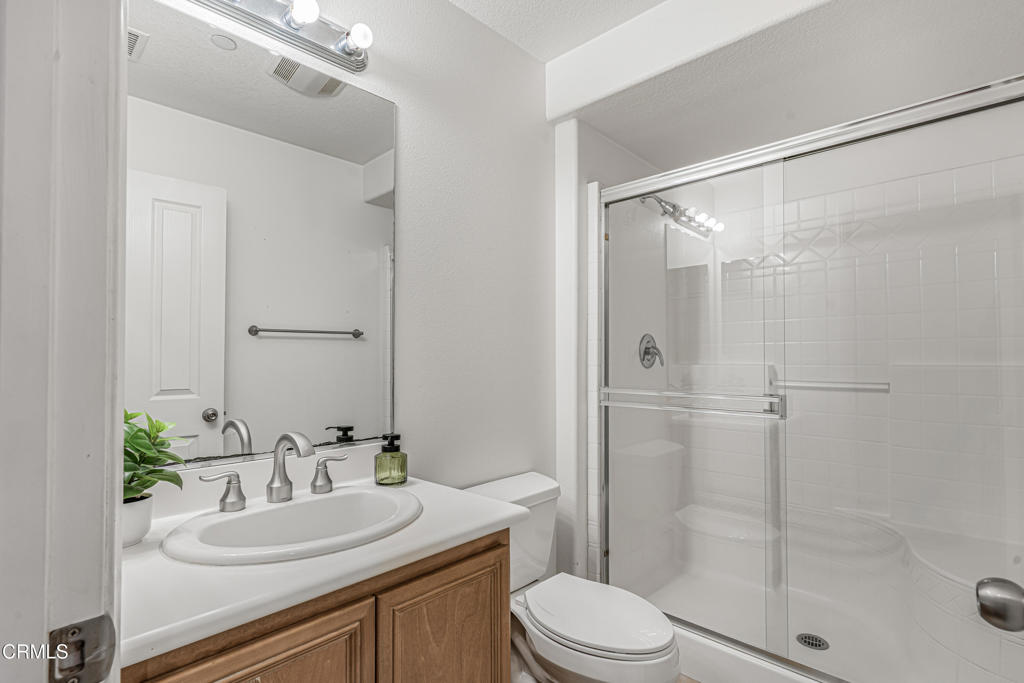 2916 Esperanza Way, Unit F Simi Valley, CA 93063 - Photo 24 of 46