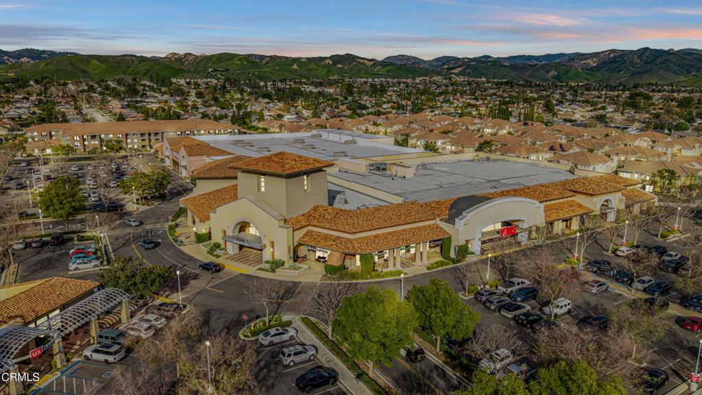 2916 Esperanza Way, Unit F Simi Valley, CA 93063 - Photo 42 of 46