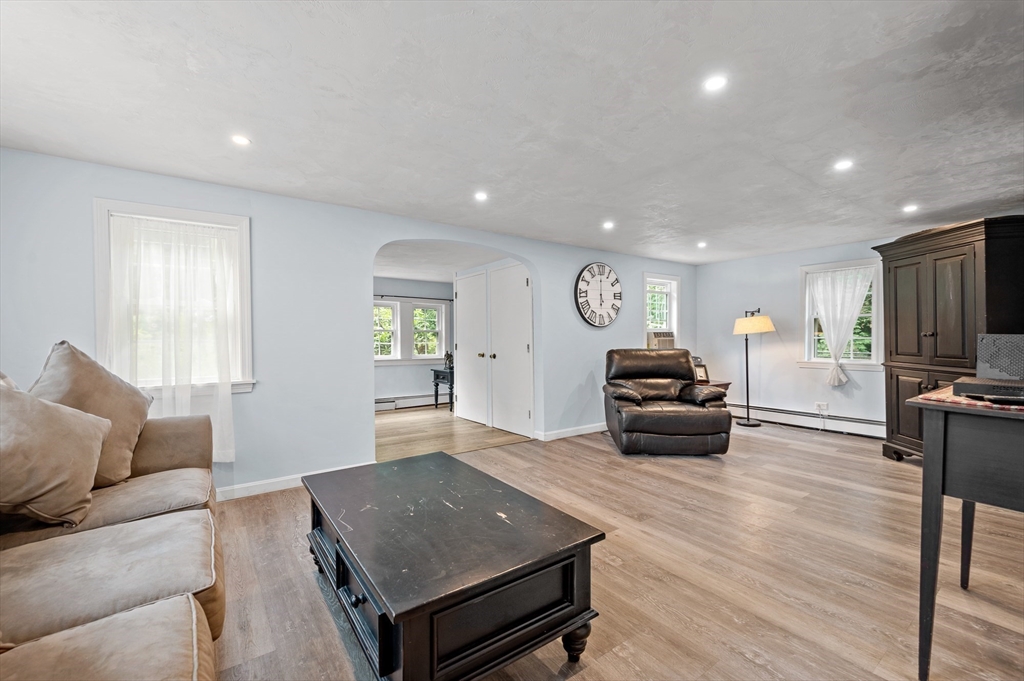 307 Spencer Road Oakham, MA 01068 - Photo 4 of 36