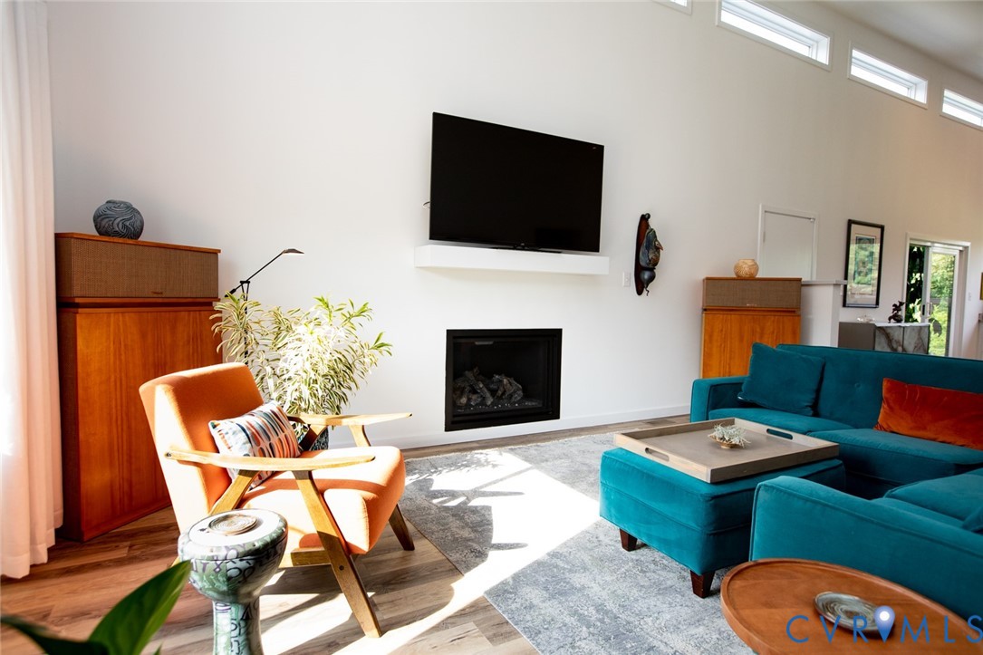 567 Monroe Church Road Rice, VA 23966 - Photo 5 of 83 Spacious living area featuring high ceilings, uppe