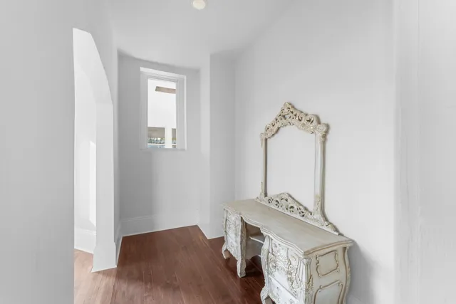 a view of a livingroom with a fireplace