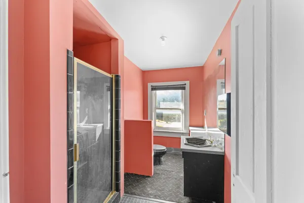 $2,500,000 | 1397 Central Avenue, Memphis, TN 38104