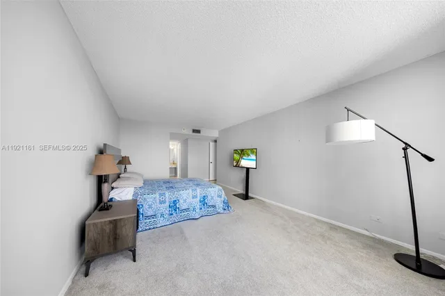 $3,000 | 230 174th Street, Unit 1218, Sunny Isles Beach, FL 33160