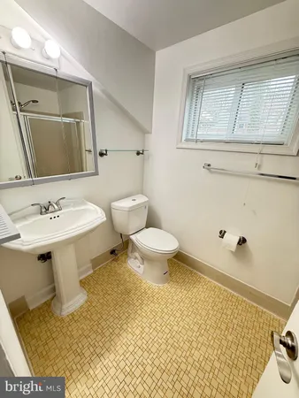 $2,995 | 11212 Dewey Road, Kensington, MD 20895