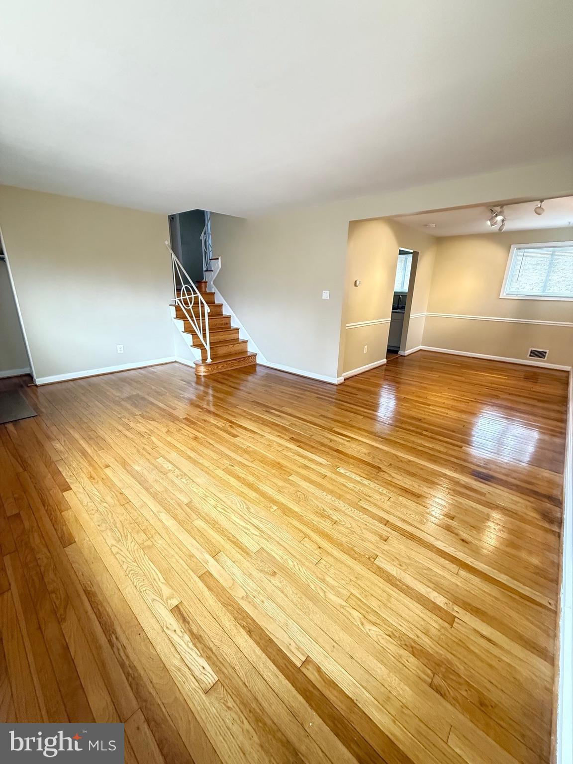 11212 Dewey Road Kensington, MD 20895 - Photo 4 of 15