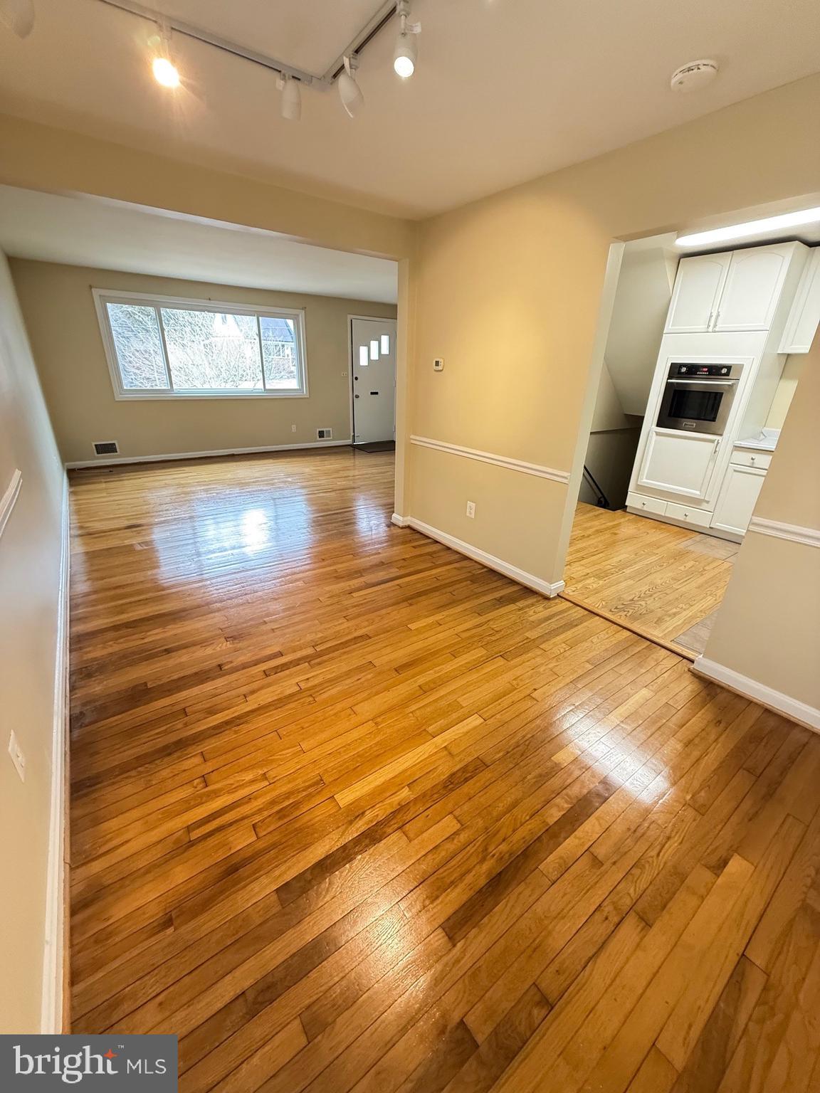 11212 Dewey Road Kensington, MD 20895 - Photo 6 of 15