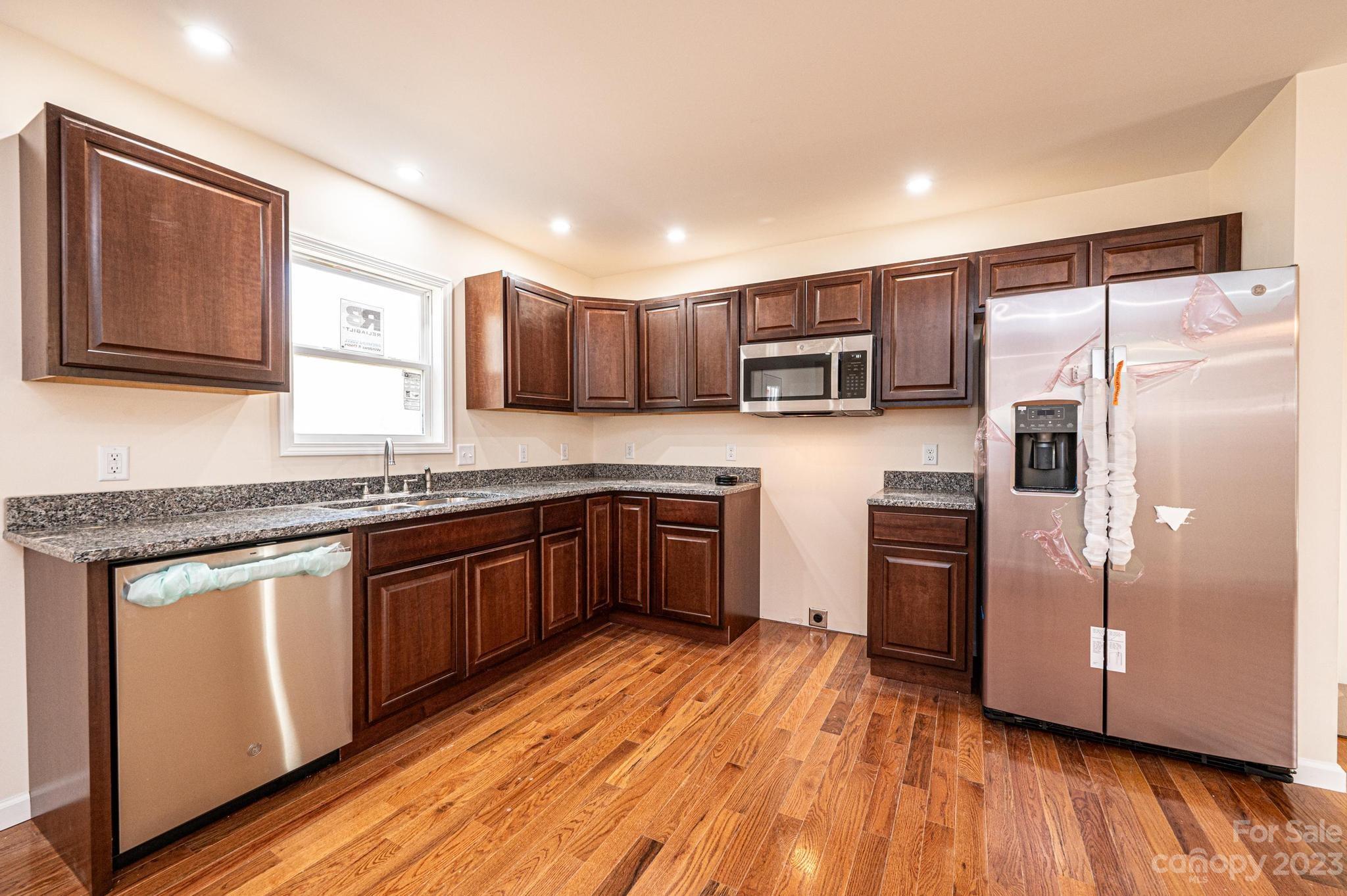 506 Ridgeway Place Southwest Lenoir, NC 28645 - Photo 8 of 29 Gallery Image 8