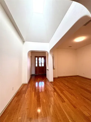 a view of an empty room and window