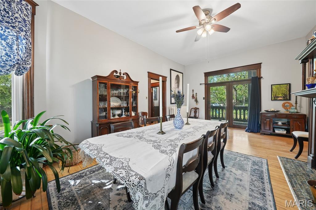 33 South Laclede Station Road Webster Groves, MO 63119 - Photo 15 of 52