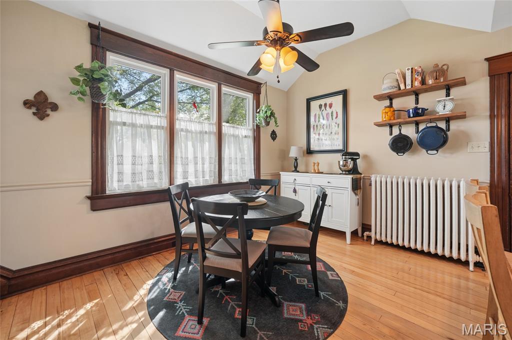 33 South Laclede Station Road Webster Groves, MO 63119 - Photo 16 of 52