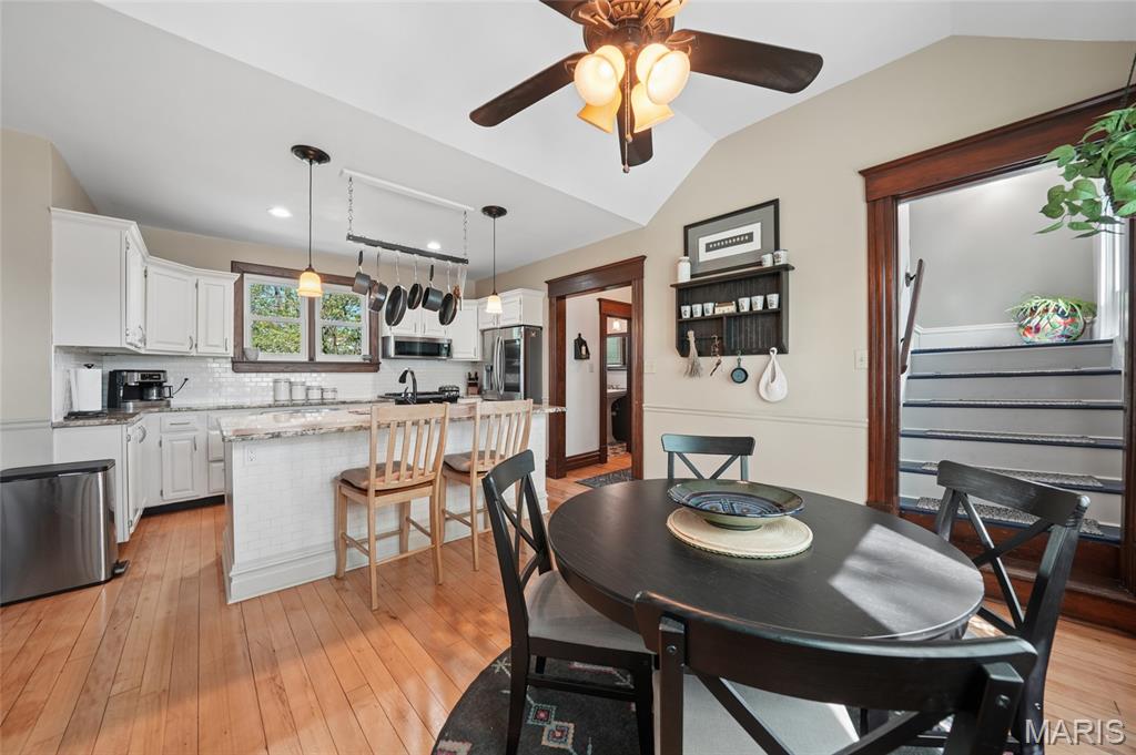 33 South Laclede Station Road Webster Groves, MO 63119 - Photo 17 of 52