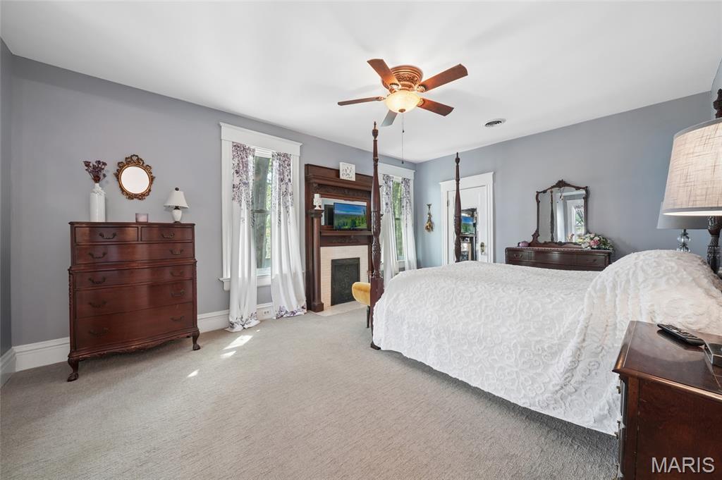 33 South Laclede Station Road Webster Groves, MO 63119 - Photo 32 of 52