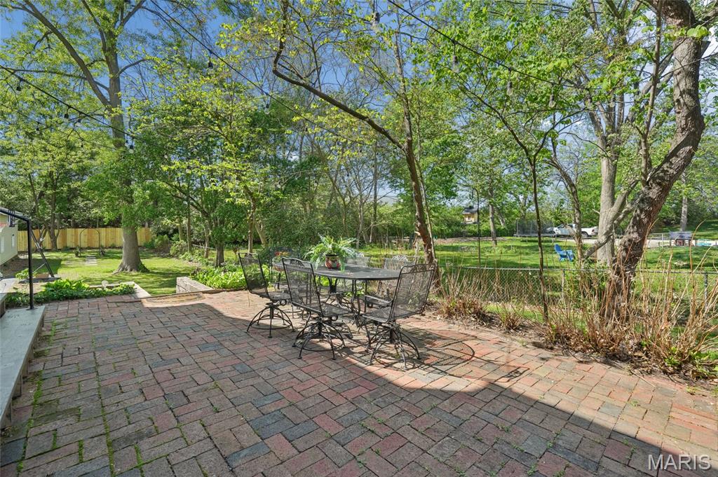 33 South Laclede Station Road Webster Groves, MO 63119 - Photo 46 of 52