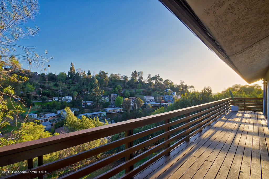 846 Oneonta Drive Los Angeles, CA 90065 - Photo 11 of 34 i-h8fTxFv-XL