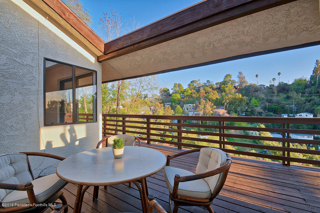 846 Oneonta Drive Los Angeles, CA 90065 - Photo 12 of 34 i-pmWqV5g-XL