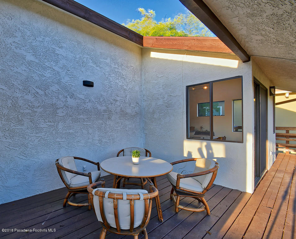 846 Oneonta Drive Los Angeles, CA 90065 - Photo 13 of 34 i-DXZ434G-XL