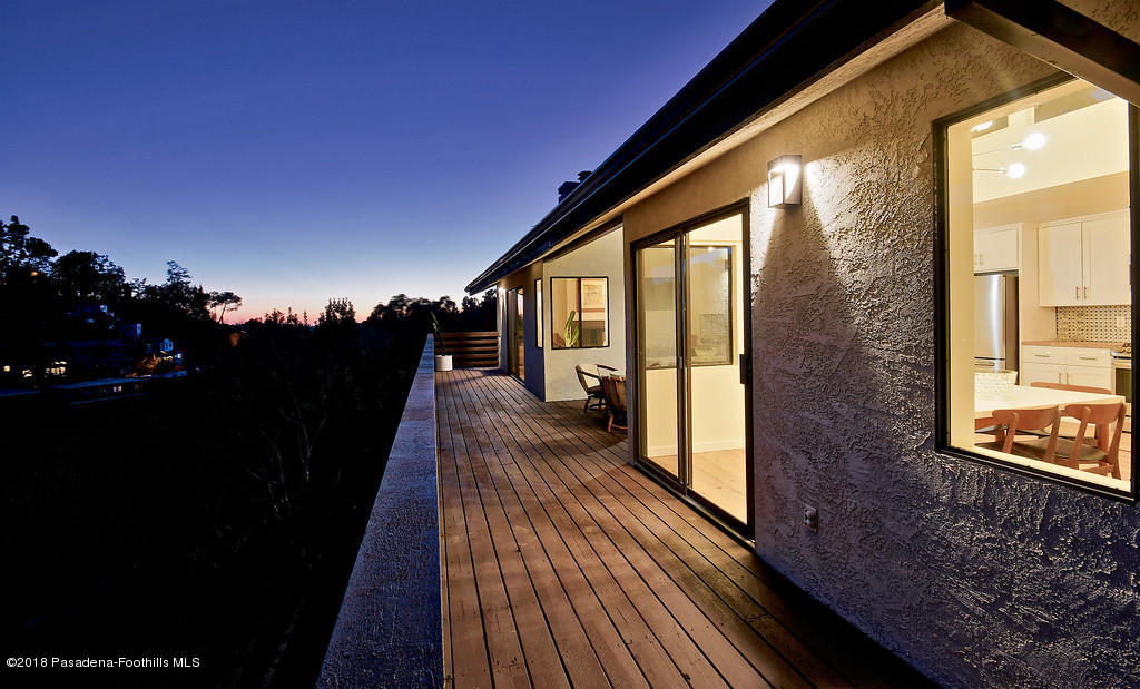 846 Oneonta Drive Los Angeles, CA 90065 - Photo 10 of 34 i-mtQH3S9-XL