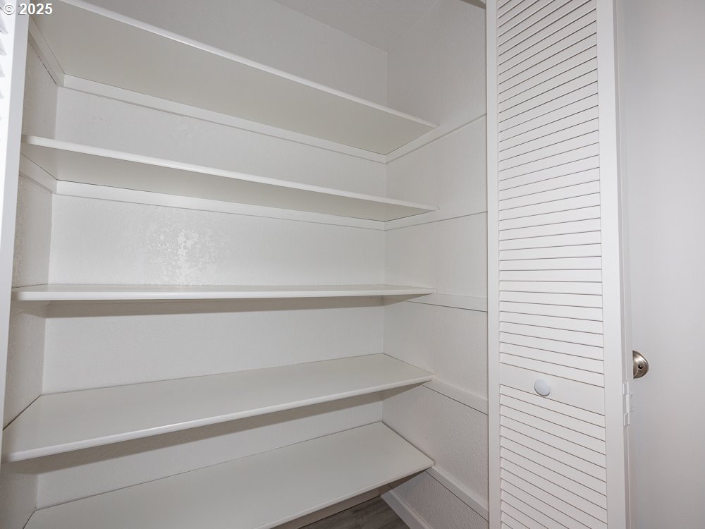 3318 Northeast 29th Street Gresham, OR 97030 - Photo 12 of 32 a close view of closet