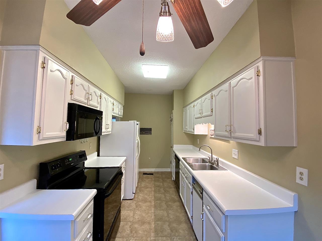 1794 Kimbrough Road Germantown, TN 38138 - Photo 7 of 25 Gallery Image 7