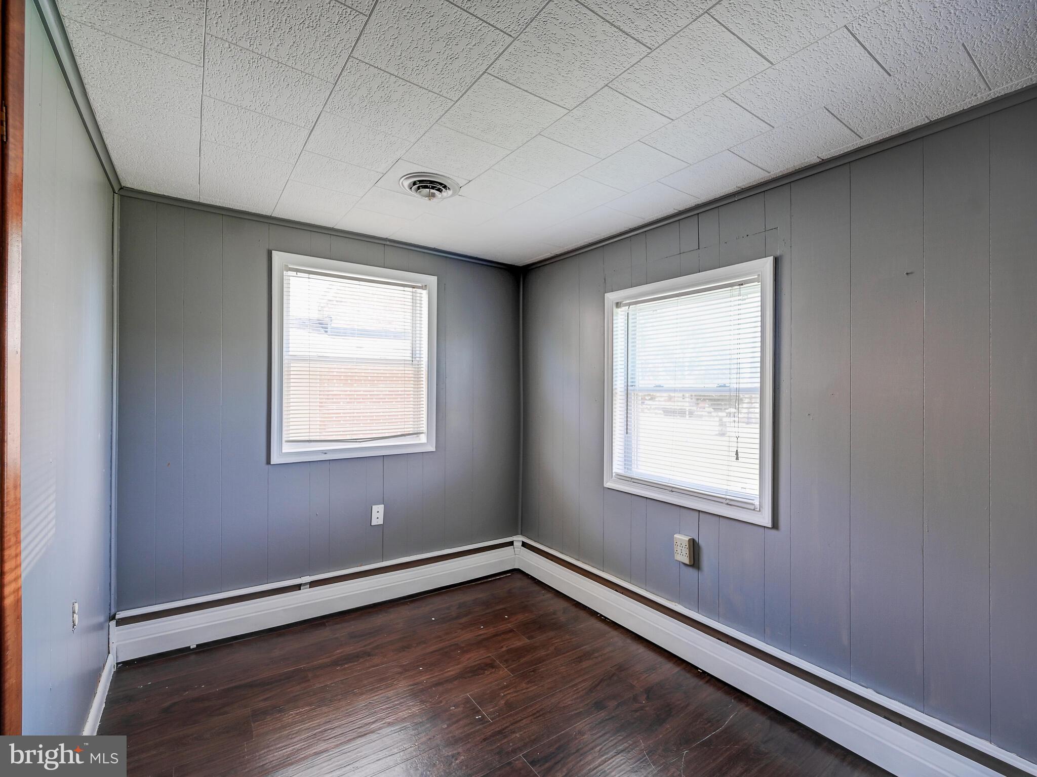 2512 Barrison Point Road Baltimore, MD 21221 - Photo 20 of 44 Bedroom 4