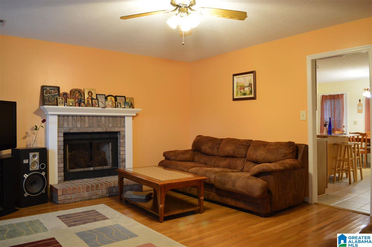 208 Dolphin Circle Alabaster, AL 35007 - Photo 4 of 25