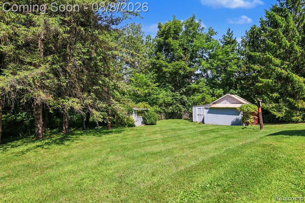 6095 Tipsico Lake Road Holly, MI 48442 - Photo 20 of 23 Gallery Image 20
